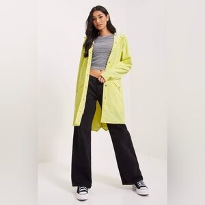 Rains Long Waterproof Unisex Jacket in Straw Size Medium NWT